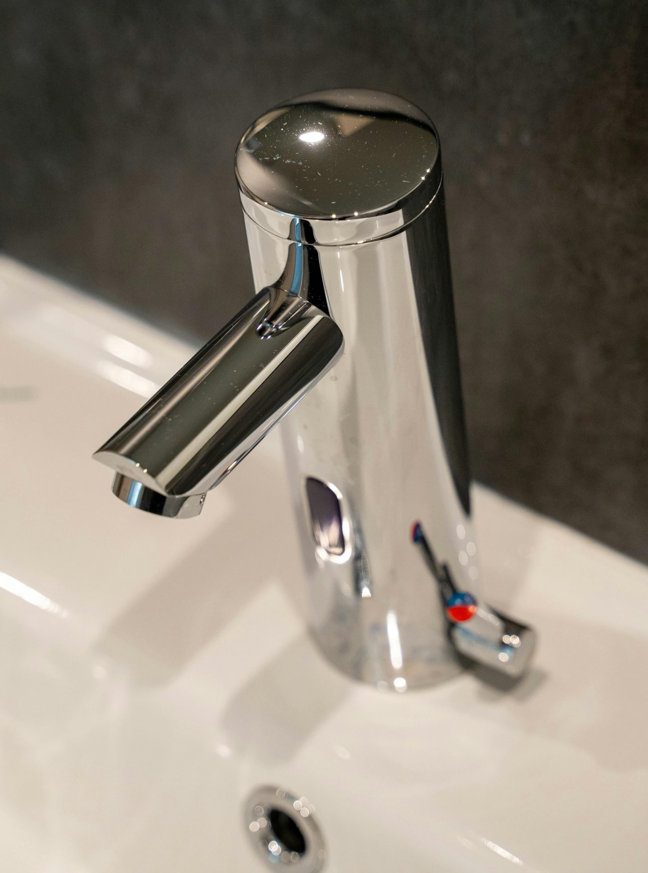 Replacement of tap